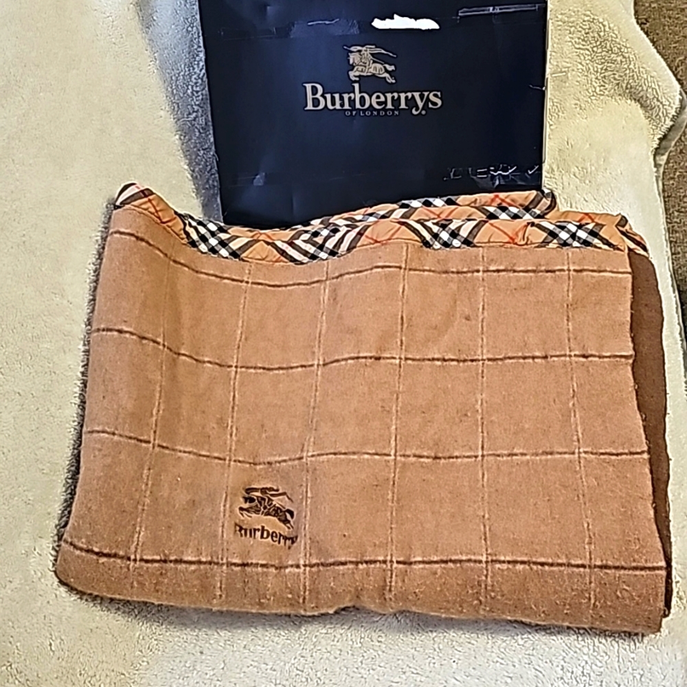 ❣️Burberrys Blanket❣️
